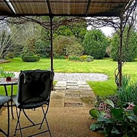 Chambre D'Hote - Ilse'S Garden Chair La Porcherie Exterior foto
