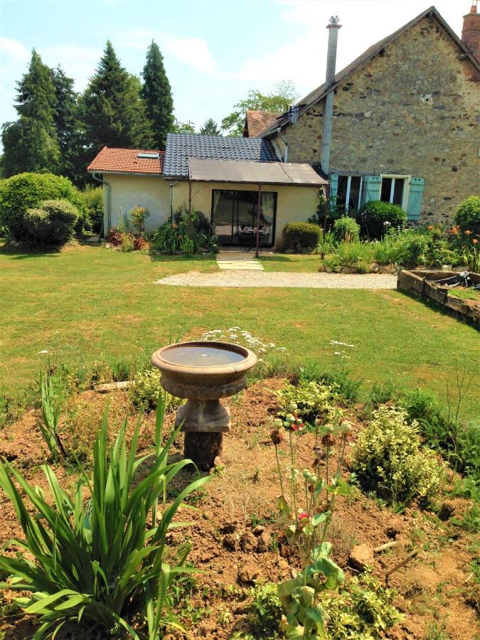 Chambre D'Hote - Ilse'S Garden Chair La Porcherie Exterior foto