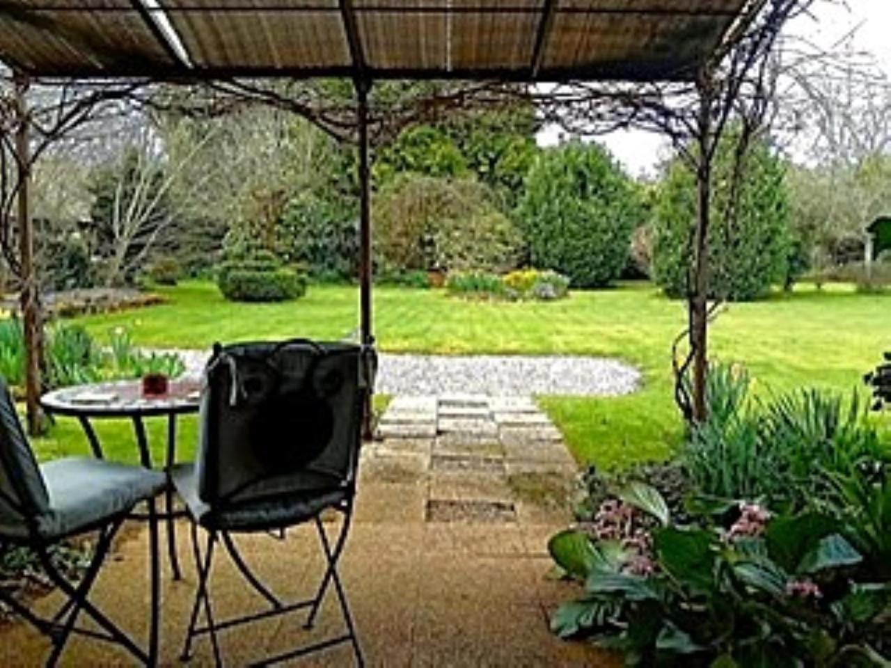 Chambre D'Hote - Ilse'S Garden Chair La Porcherie Exterior foto